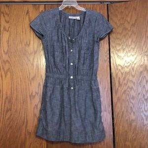 Cotton and linen blend dress.
